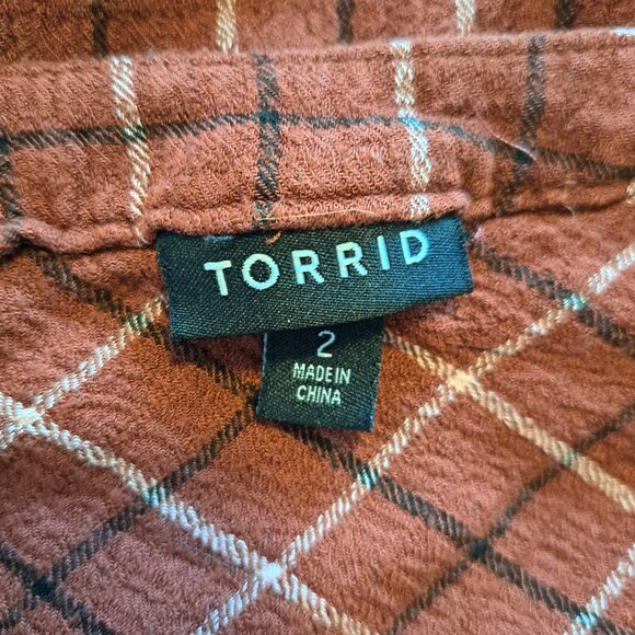 Torrid Rust Red Windowpane Plaid Crinkle Gauze Split Neck Ruffle Top Plus Size 2 - Picture 5 of 6